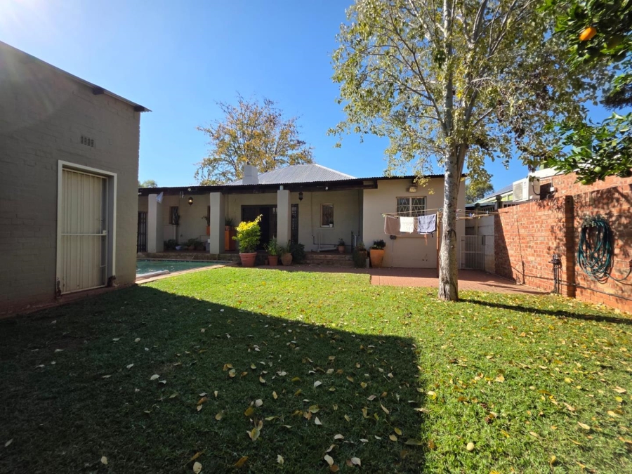 4 Bedroom Property for Sale in Beaconsfield Northern Cape